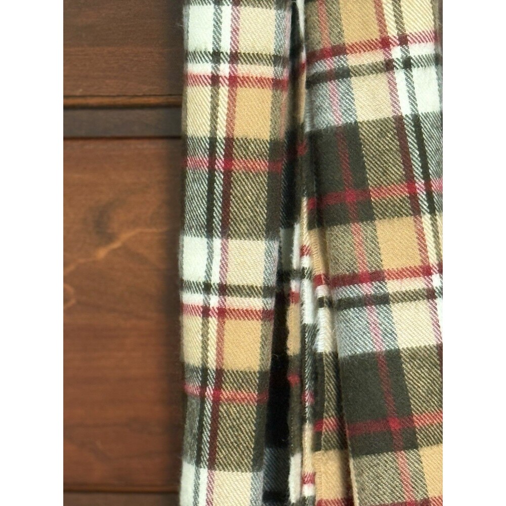 100% Cashmere Scarf Made in Scotland Classic Heritage Plaid -Amazing Condition - Picture 7 of 16